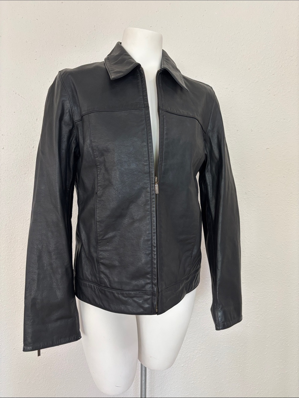 VTG! 2002 GAP Timeless Black Genuine Leather Zip-Up Jacket